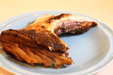 宴会向け料理(マグロのカマ焼き)